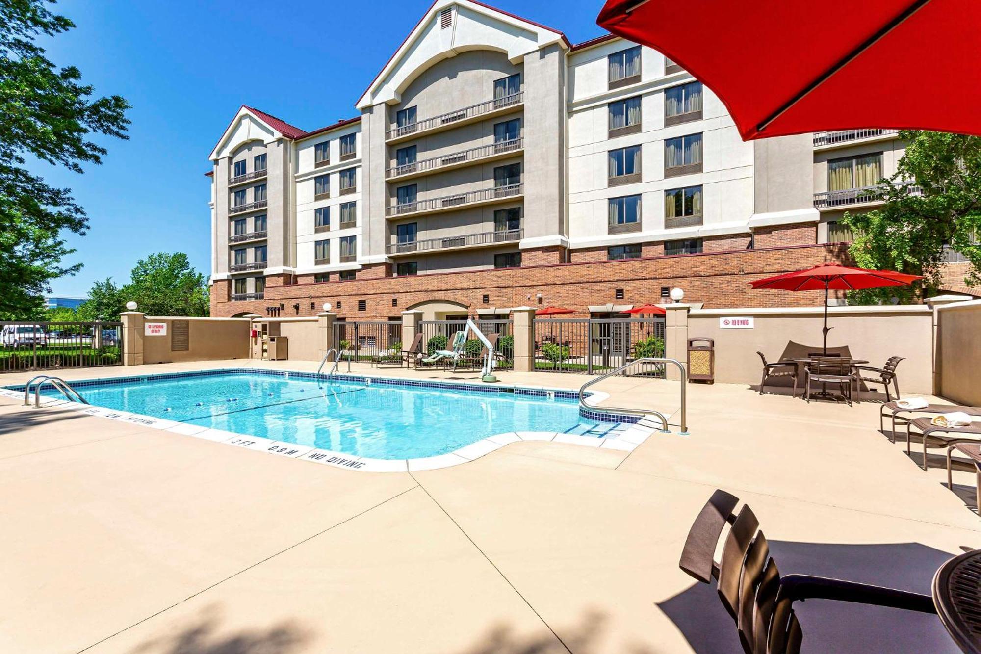 Hyatt Place Kansas City/Overland Park/Convention Center Exteriör bild